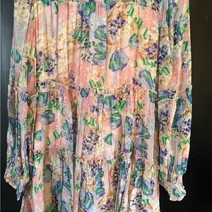 Long sleeve floral mini size lg